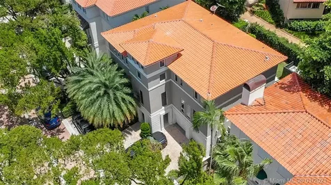 3521 Bayshore Villas Drive Coconut Grove FL 33133