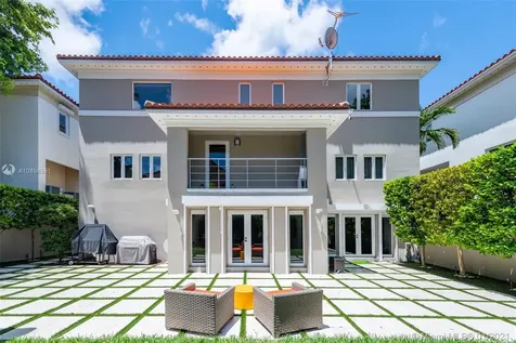3521 Bayshore Villas Drive Coconut Grove FL 33133