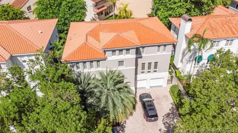 3521 Bayshore Villas Drive Coconut Grove FL 33133