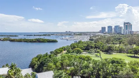 3521 Bayshore Villas Drive Coconut Grove FL 33133
