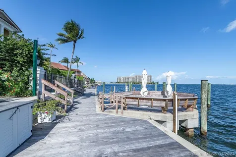 3521 Bayshore Villas Drive Coconut Grove FL 33133