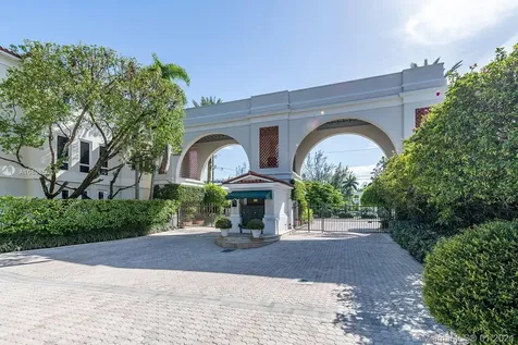 3521 Bayshore Villas Drive Coconut Grove FL 33133