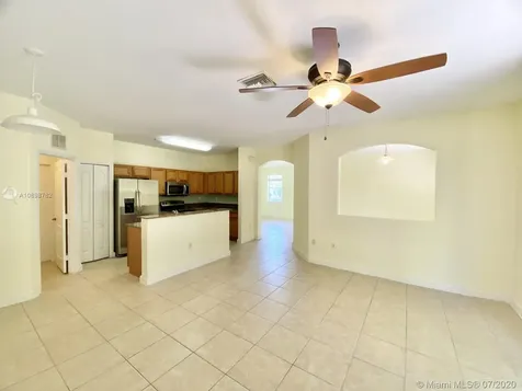 11091 NW 87th Lane Doral FL 33178