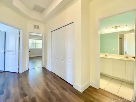 11091 NW 87th Lane Doral FL 33178