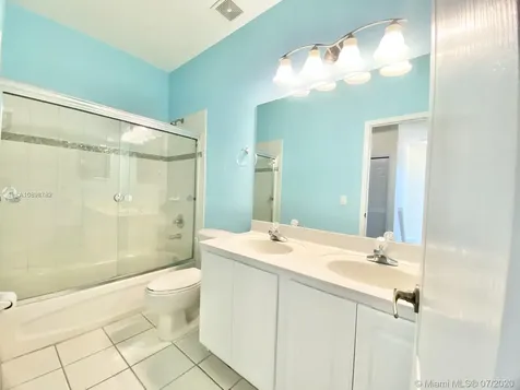11091 NW 87th Lane Doral FL 33178