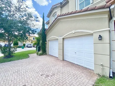 11091 NW 87th Lane Doral FL 33178