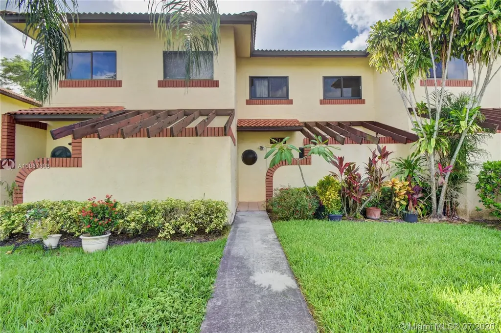 4714 NW 89th Avenue Sunrise FL 33351