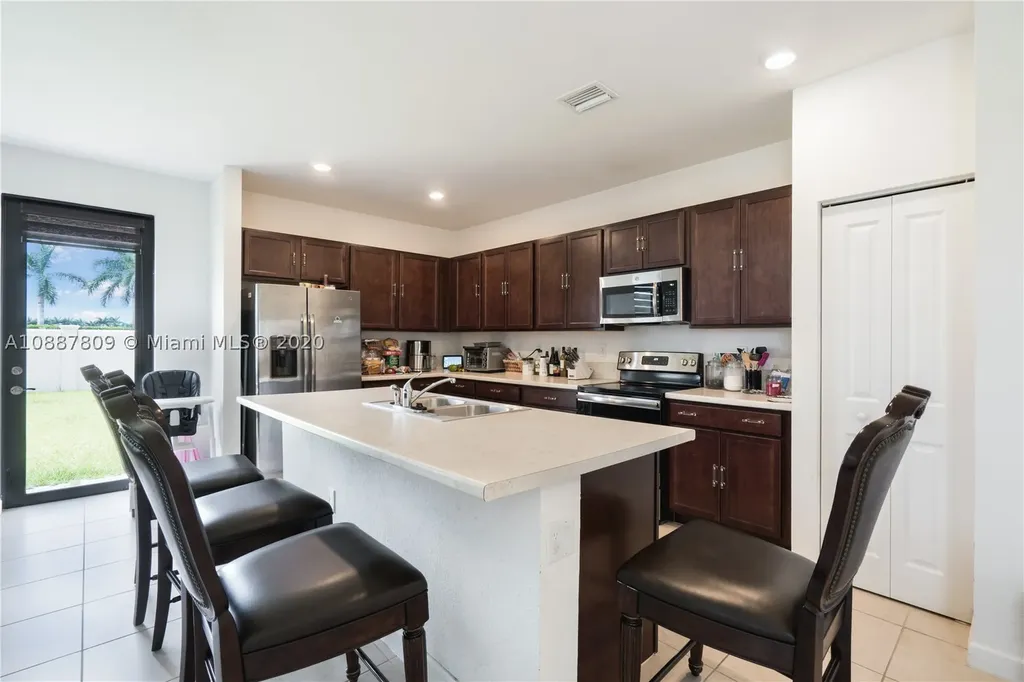 2533 SE 1st Street Homestead FL 33033