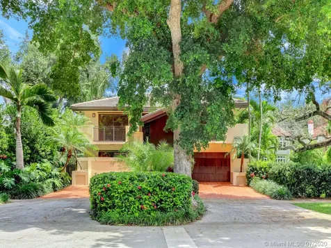 541 Barbarossa Avenue Coral Gables FL 33146