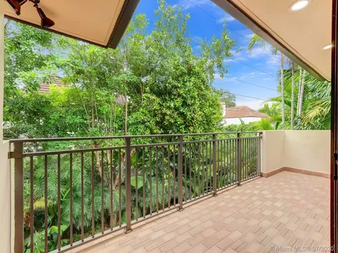541 Barbarossa Avenue Coral Gables FL 33146