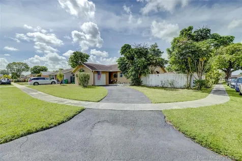 8360 NW 47th Court Lauderhill FL 33351