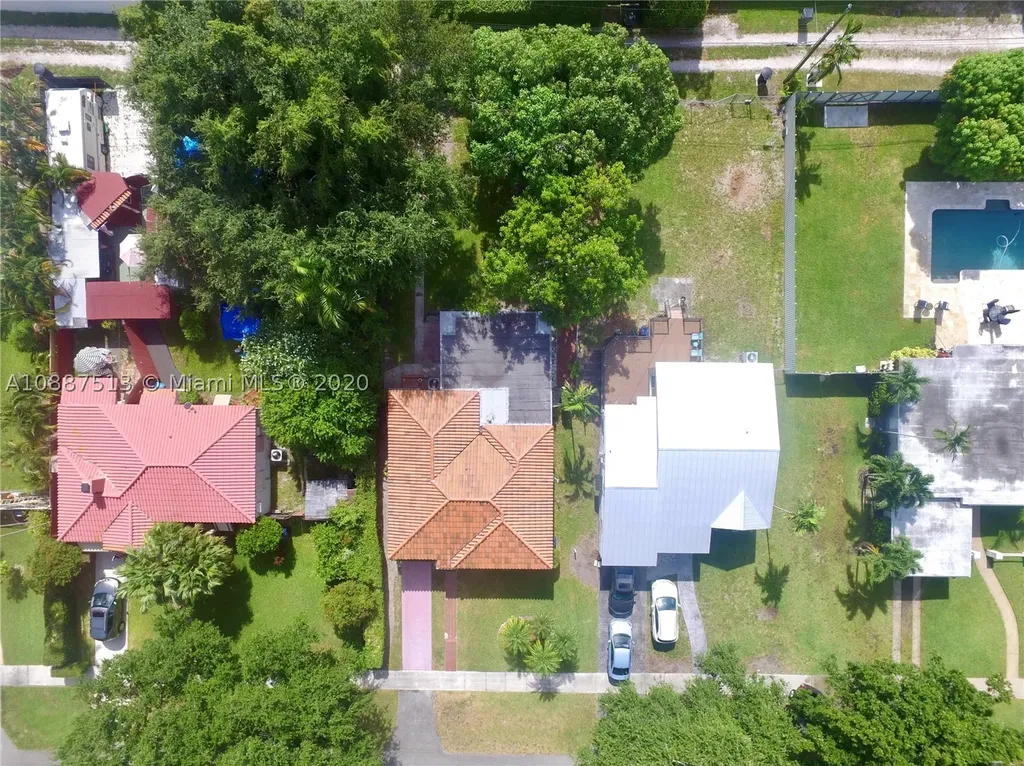 525 De Leon Drive Miami Springs FL 33166