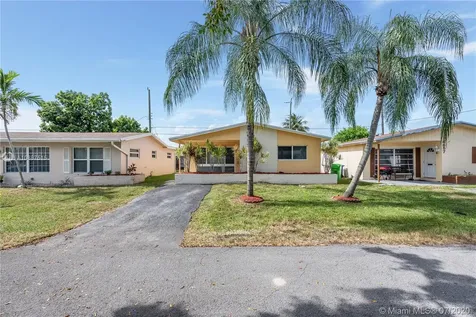 6859 NW 27th Court Sunrise FL 33313