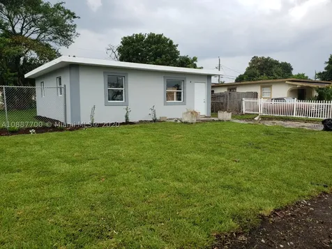 2432 NW 8th Street Pompano Beach FL 33069
