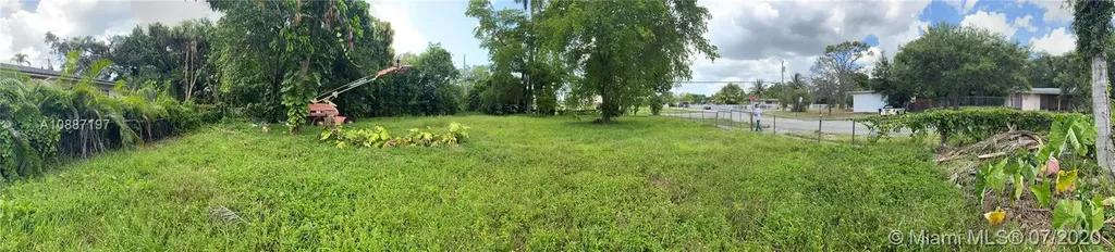 1115 NE 149th Street North Miami FL 33161