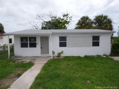 1540 W 10th Street Riviera Beach FL 33404