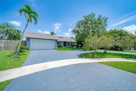 3320 NW 97th Way Sunrise FL 33351