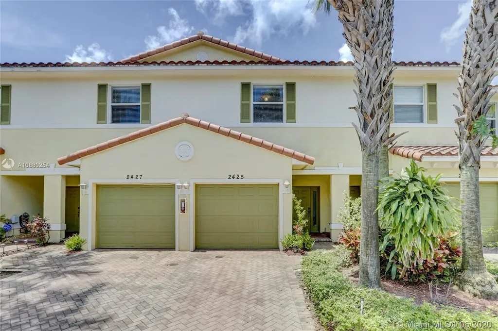 2425 NW 31st Court Oakland Park FL 33309