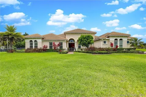 5795 N Sterling Ranch Drive Davie FL 33314