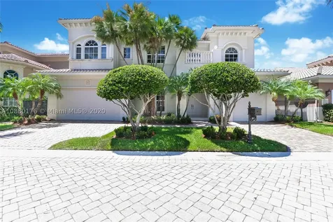 825 Meridian Lane Hollywood FL 33019