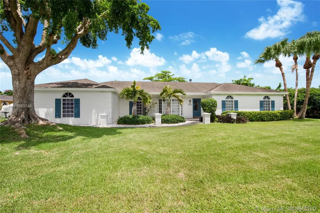 15505 SW 77th Court Palmetto Bay FL 33157