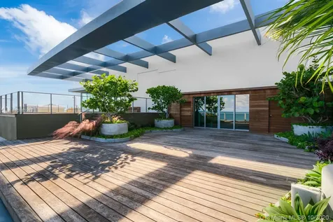 360 Ocean Drive Key Biscayne FL 33149