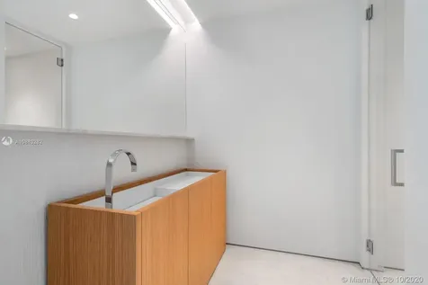 360 Ocean Drive Key Biscayne FL 33149