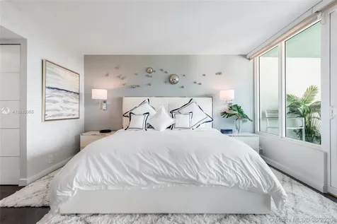 400 S Pointe Drive Miami Beach FL 33139