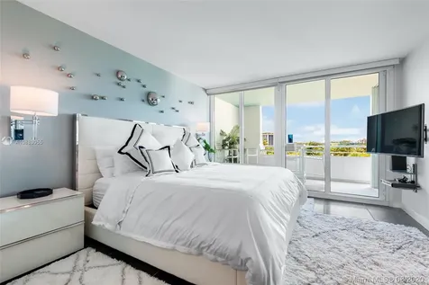 400 S Pointe Drive Miami Beach FL 33139