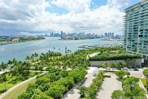 400 S Pointe Drive Miami Beach FL 33139