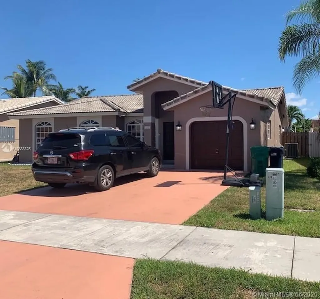 14854 SW 173rd Terrace Miami FL 33187