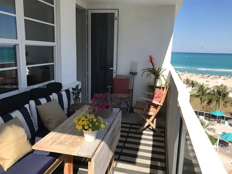 100 Lincoln Road Miami Beach FL 33139