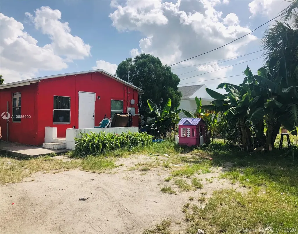 3137 NW 27th Street Miami FL 33142