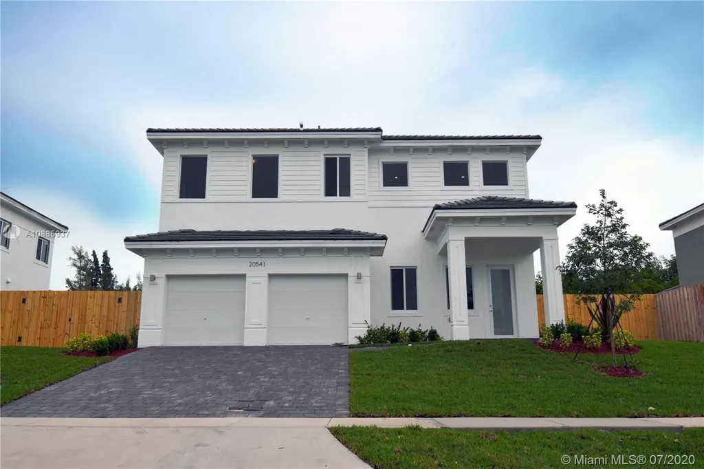 7902 SW 205th Street Cutler Bay FL 33189