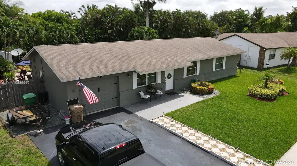 12821 SW 10th Court Davie FL 33325