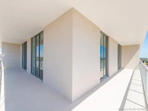 3470 E Coast Avenue Miami FL 33137