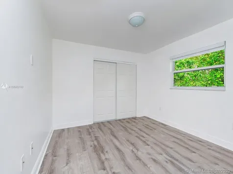 1300 71st Street Miami Beach FL 33141