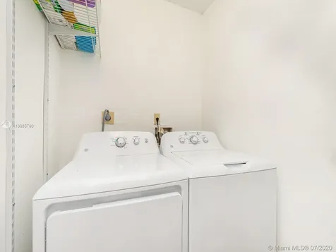 1300 71st Street Miami Beach FL 33141
