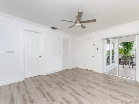 1300 71st Street Miami Beach FL 33141