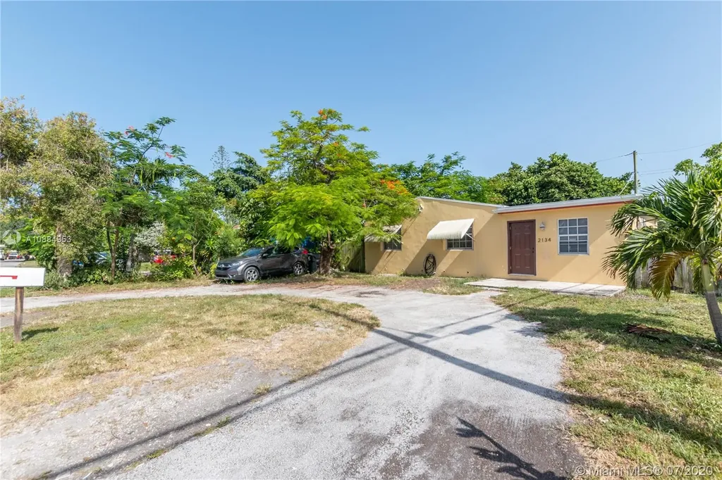 2134 Rodman Street Hollywood FL 33020