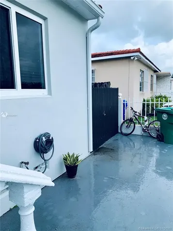 3450 NW 20th Street Miami FL 33142