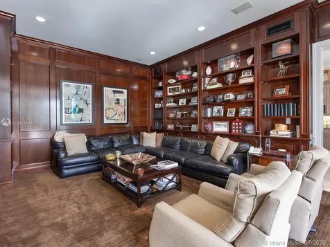 535 Casuarina Concourse Coral Gables FL 33143