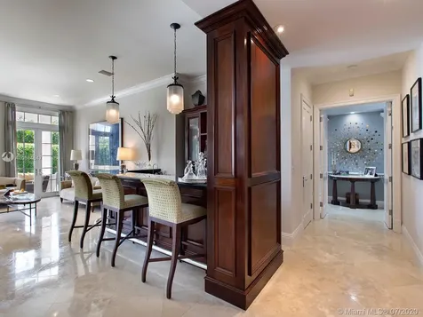 535 Casuarina Concourse Coral Gables FL 33143