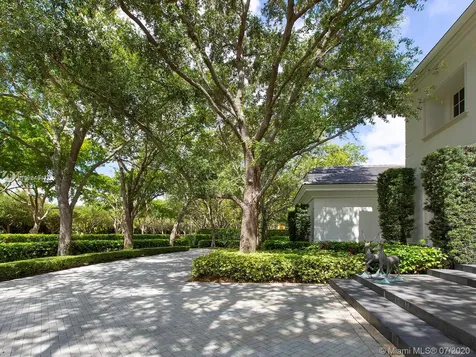535 Casuarina Concourse Coral Gables FL 33143
