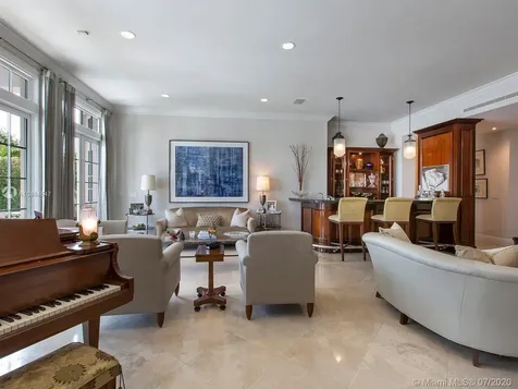 535 Casuarina Concourse Coral Gables FL 33143