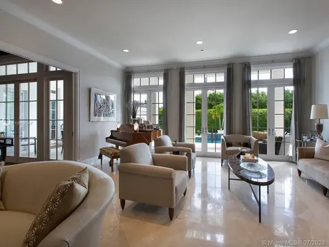 535 Casuarina Concourse Coral Gables FL 33143