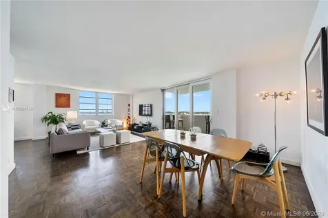 5 Island Avenue Miami Beach FL 33139