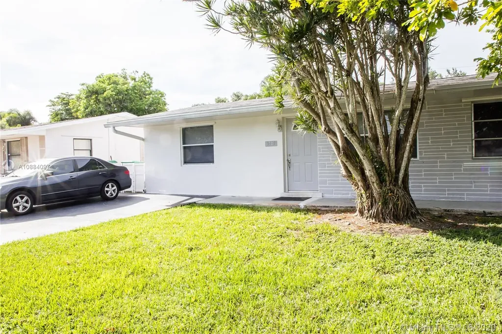 9445 SW 52nd Court Cooper City FL 33328