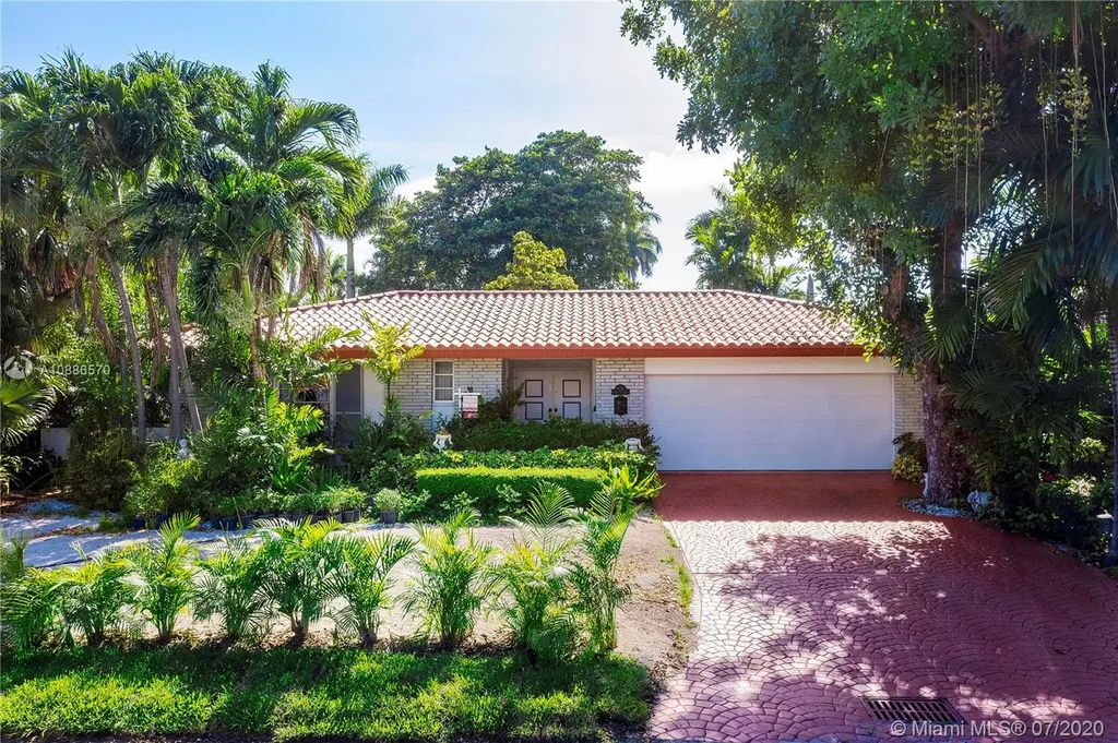 9250 N Bayshore Drive Miami Shores FL 33138