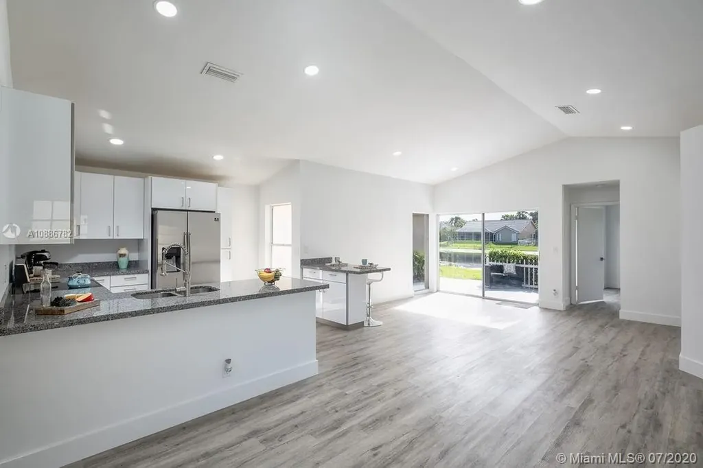 692 NW 173rd Terrace Pembroke Pines FL 33029